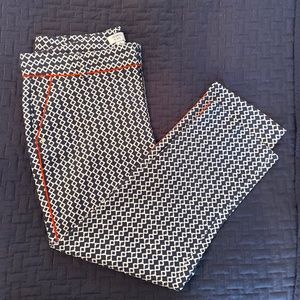 NWOT Crown & Ivy cropped pants